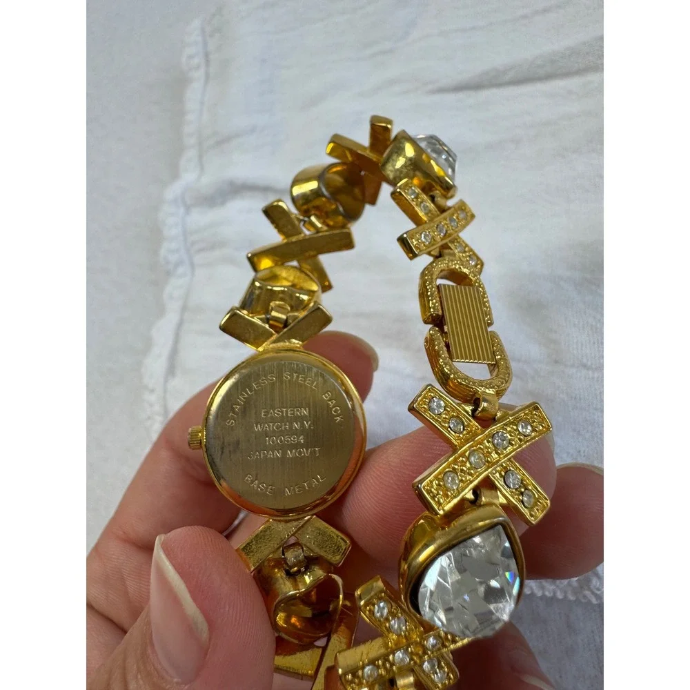 Vintage Reflections Women 7.25in Bracelet Watch Gold Heart Crystal X Links